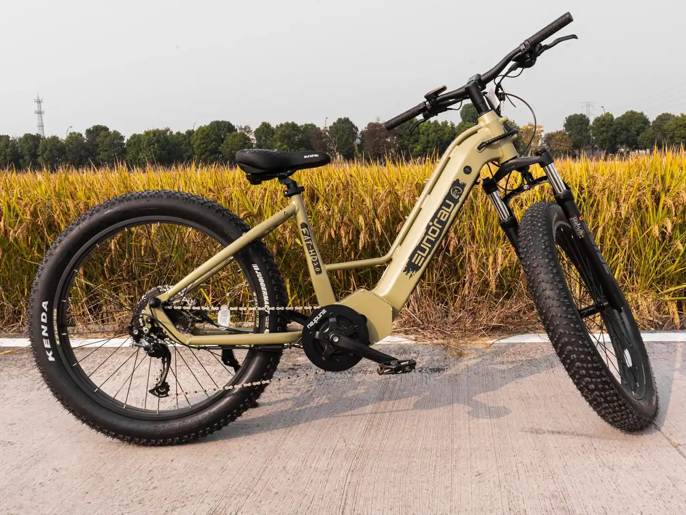 Eunorau FAT-HD 2.0 mid-drive electric hunting bike, compatible with the Cargo Trailer via quick-release skewer
